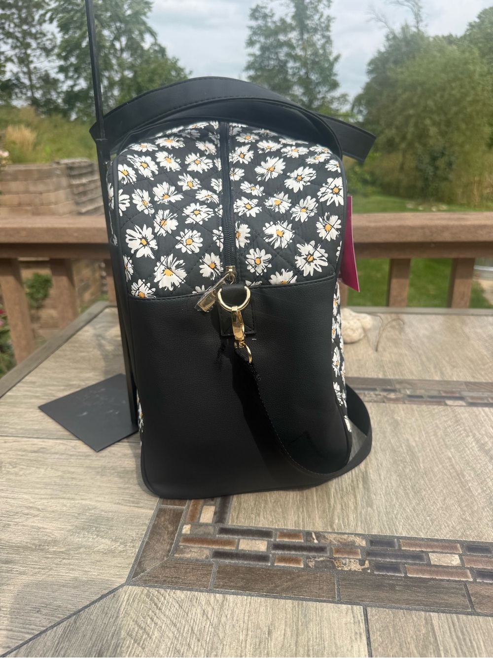 NWT Betsey Johnson Quilted Daisy Weekender Duffel Large Bag - Picture 4 of 11